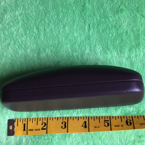 Anne Klein hardshell eyeglasses case - Picture 3 of 8